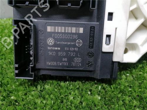 Right front window motor VW GOLF V Variant (1K5) 1.9 TDI | BP33893179E20  - Image 5