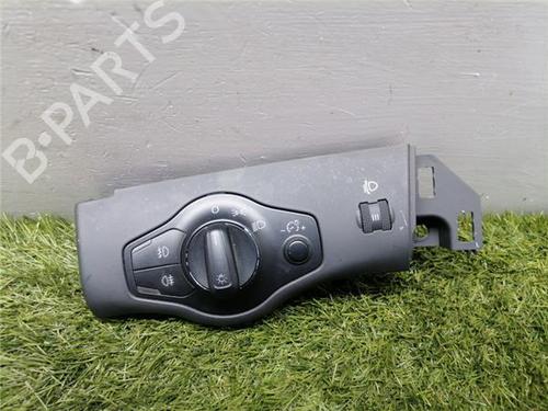 Used Switch AUDI A4 B8 (8K2) 2.0 TDI (143 hp) 31900870