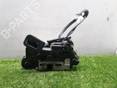 front-left-lock-seat-leon-st-5f8-2012-2013-2014-2015-2016-2017-2018-2019-2020-32690375 main image