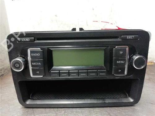Autoradio VW TOURAN (1T1, 1T2) 1.9 TDI (105 hp) 31896471