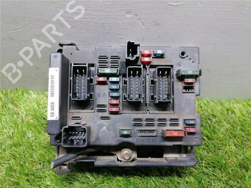 Used Fuse box Fuse box 36849826 36849826