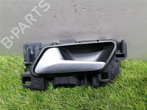 Used Rear left interior door handle PEUGEOT 3008 II SUV (MC_, MR_, MJ_, M4_) 1.2 THP/ PureTech 130 (MRHNSM, MRHNSU, MRHNSJ, MRHNYW,... (131 hp) 31901083