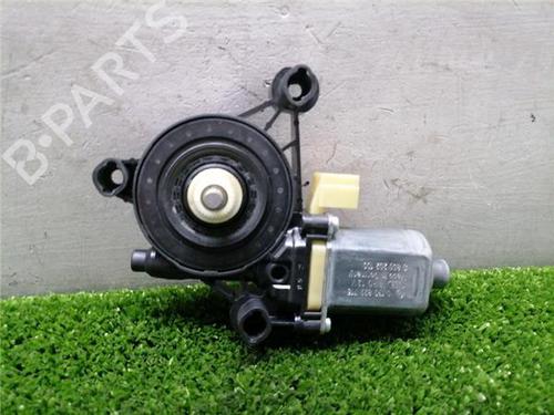 Used Right front window motor SKODA OCTAVIA III (5E3, NL3, NR3) 1.6 TDI (105 hp) 31901751