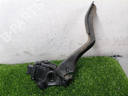 pedal-citroen-c4-cactus-2014-33478284 main image