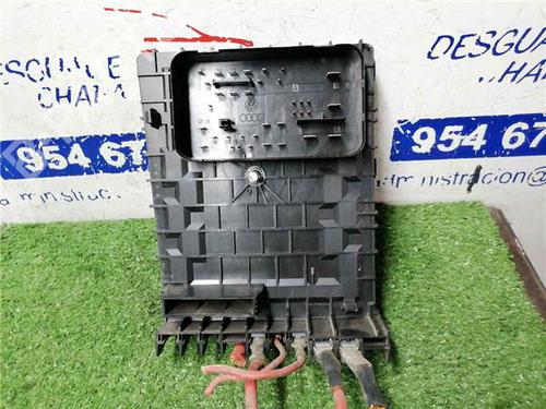 Fuse box SEAT LEON (1P1) 1.9 TDI | BP31890459E1