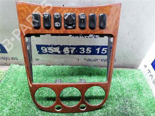 switch-mercedes-benz-a-class-w168-1997-1998-1999-2000-2001-2002-2003-2004-2005-31899402 main image