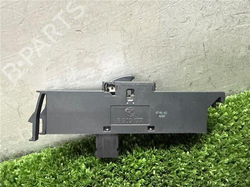 Left front window switch BMW 3 (E46) 320 d | BP33058528I27 - Image 4