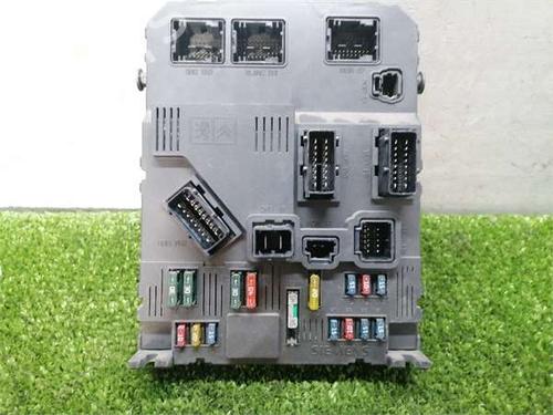 Used Fuse box Fuse box PEUGEOT 206 Hatchback (2A/C) 1.4 HDi eco 70 (68 hp) 35269822 35269822