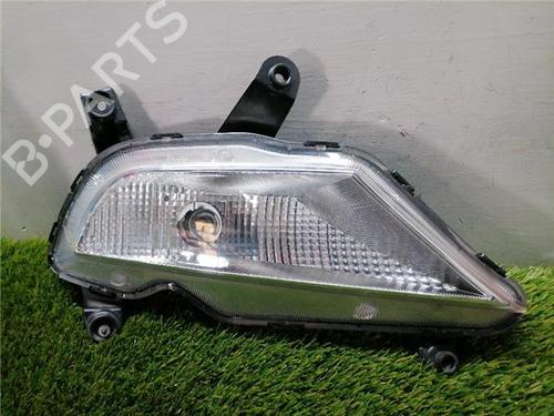 Feu de brouillard avant droit HYUNDAI i20 II (GB, IB) 1.2 (84 hp) 31890888