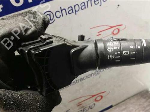 switch-nissan-primera-p12-2002-31895090 main image