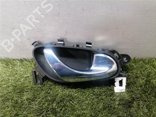 Used Front right interior door handle RENAULT KADJAR (HA_, HL_) 1.2 TCe 130 (HLMR) (130 hp) 31901180