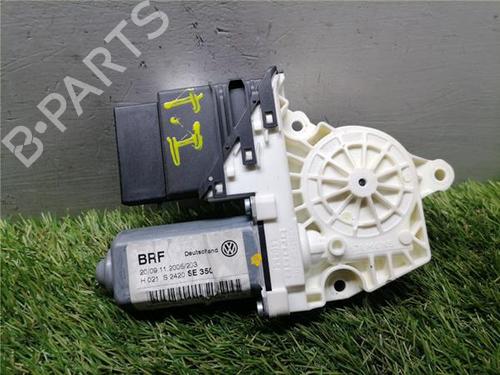 Used Left rear window motor Left rear window motor SEAT LEON (1P1) 2.0 TDI 16V (140 hp) 35269717 35269717