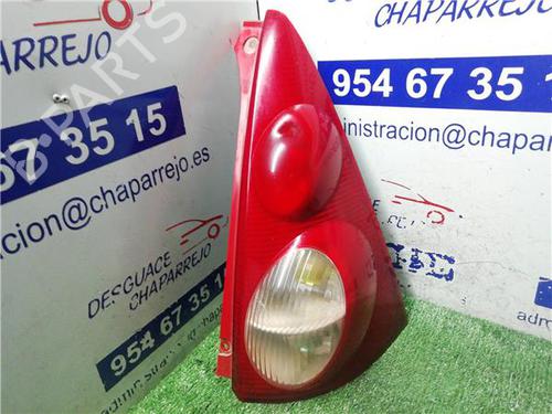 Feu arrière droit PEUGEOT 107 (PM_, PN_) 1.0 (68 hp) 31892268