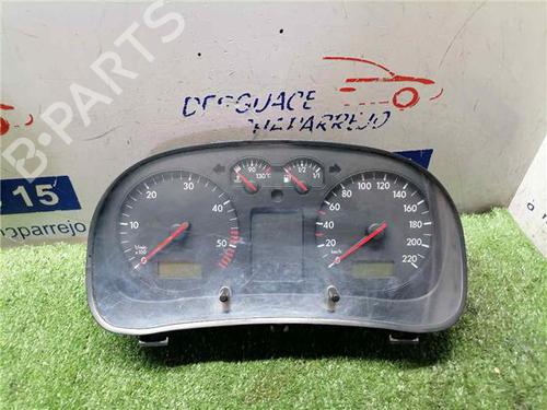 Used Instrument cluster VW GOLF IV (1J1) 1.9 TDI (110 hp) 31899666
