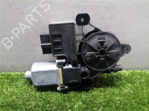 Used Right rear window motor Right rear window motor SEAT LEON ST (5F8) 1.6 TDI (115 hp) 32690376 32690376