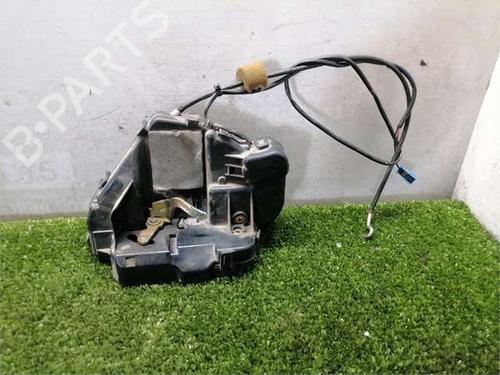 Fechadura trás direita Fechadura trás direita MERCEDES-BENZ E-CLASS (W211) E 270 CDI (211.016) (177 hp) 36395563 36395563
