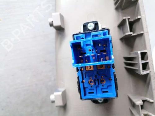 Right front window switch KIA RIO III (UB) 1.1 CRDi | BP35747415I26 - Image 4