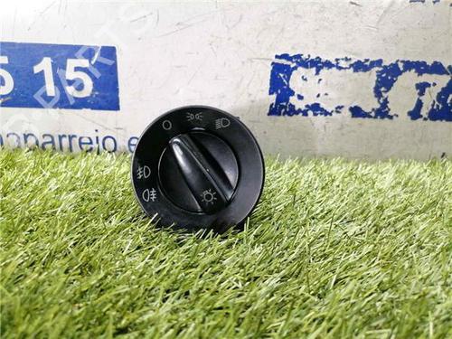 Commutateur SKODA SUPERB I (3U4) 1.9 TDI (130 hp) 31900601