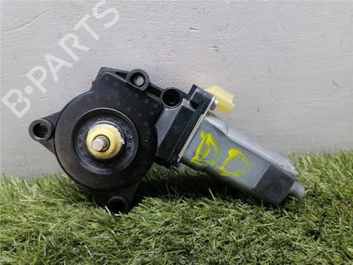 Used Right front window motor Right front window motor KIA CARENS III MPV (UN) 2.0 CRDi 140 (140 hp) 33248498 33248498