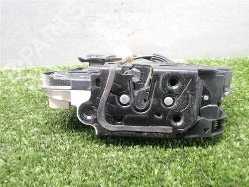Front left lock VW GOLF VI (5K1) 2.0 TDI | BP32457306C98 