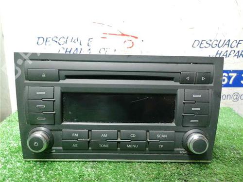 Used Radio SEAT EXEO (3R2) 2.0 TDI (143 hp) 31899324