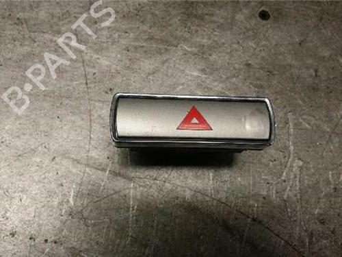 Used Warning switch FORD MONDEO IV (BA7) 1.8 TDCi (125 hp) 31895823