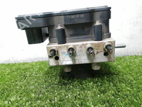 Used ABS pump ABS pump RENAULT KADJAR (HA_, HL_) 1.5 dCi 110 (HLA3) (110 hp) 32432015 32432015