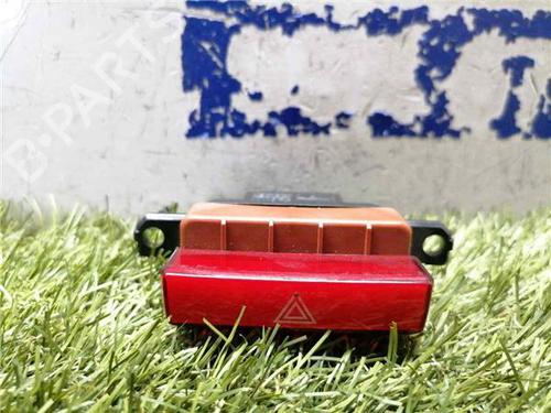 Bouton de warning HONDA ACCORD VIII (CU) 2.2 i-DTEC (CU3) (150 hp) 31900664