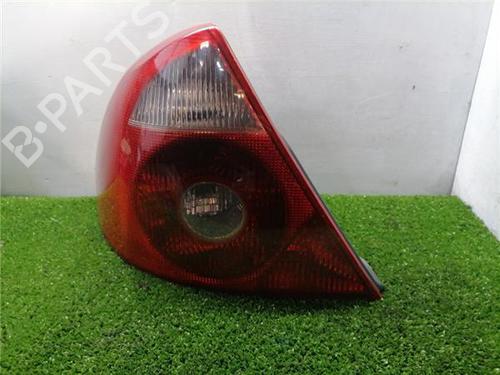 Feu arrière gauche FORD MONDEO III (B5Y) 2.0 TDCi (130 hp) 32332565