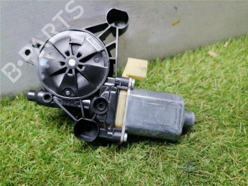 Left front window motor VW GOLF VII (5G1, BQ1, BE1, BE2) 2.0 GTD | BP32821189E21 - Image 2