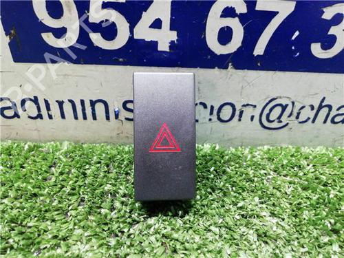 Bouton de warning FORD FOCUS C-MAX (DM2) 1.8 TDCi (115 hp) 31897229