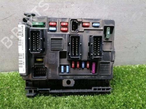 Used Fuse box Fuse box CITROËN XSARA PICASSO (N68) 2.0 HDi (90 hp) 35936164 35936164