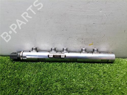 Rail D'Injecteurs TOYOTA VERSO (_R2_) 1.6 D4-D (WAR20_) (112 hp) 31935281