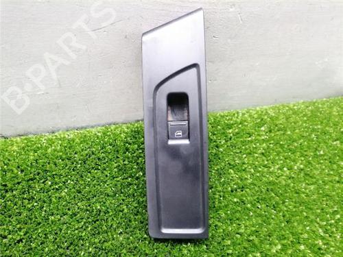 right-front-window-switch-vw-passat-b7-362-2010-2011-2012-2013-2014-2015-2016-32432211 main image