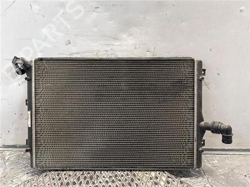 Radiateur à eau SKODA OCTAVIA II (1Z3) 1.6 TDI (105 hp) 31901938