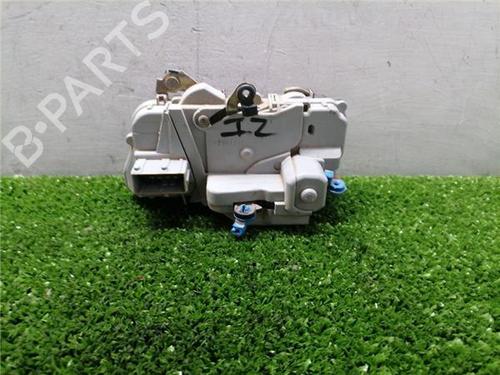 front-left-lock-peugeot-partner-mpv-5_-g_-1996-35747318 main image