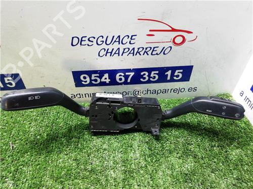 Used Switch SKODA ROOMSTER (5J7) 1.4 TDI (80 hp) 31897123