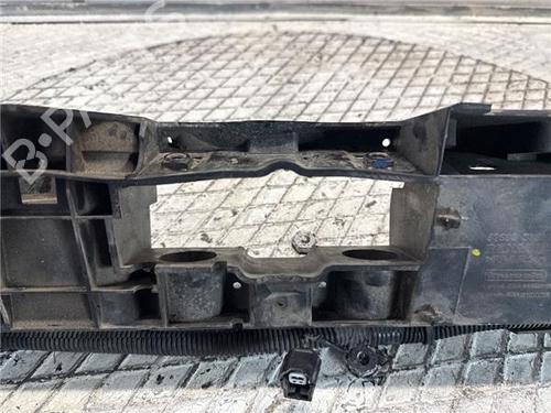 Front slam panel RENAULT CLIO IV (BH_) 0.9 TCe 75 (BHNP) | BP32457275C72 