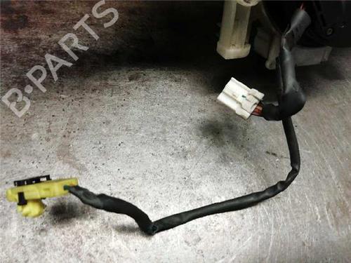 Switch NISSAN PRIMERA (P12) 1.6 | BP31896516I30