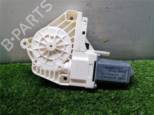 left-front-window-motor-audi-a4-b8-8k2-2007-2008-2009-2010-2011-2012-2013-2014-2015-2016-2017-31911299 main image