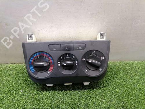 Used Climate control Climate control FIAT GRANDE PUNTO (199_) 1.3 D Multijet (75 hp) 39755150 39755150