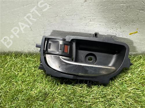 Venstre bagtil invendig håndtag TOYOTA AURIS (_E18_) 1.6 (ZRE181_, ZRE185_, ZRE185R, ZRE181R) (132 hp) 32690288
