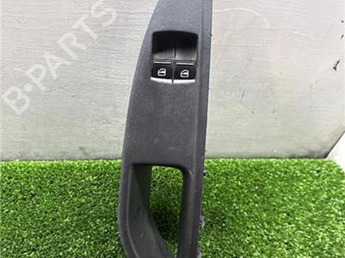 Used Left front window switch Left front window switch SEAT ALTEA XL (5P5, 5P8) 1.9 TDI (90 hp) 35747335 35747335