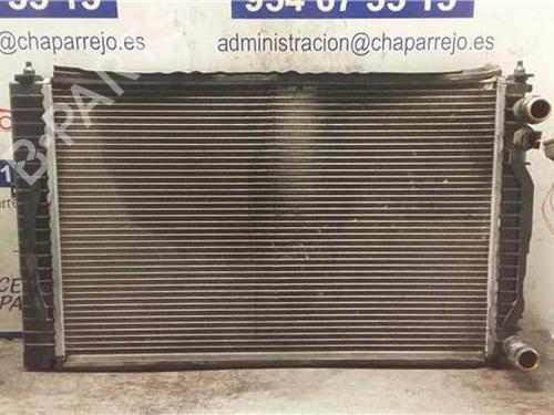 Radiateur à eau VW PASSAT B5 (3B2) 1.6 (101 hp) 31895366
