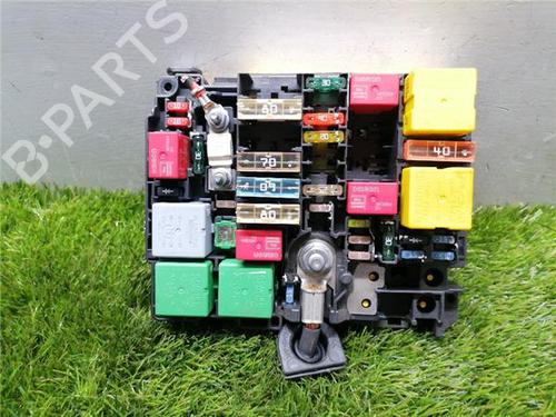 Used Fuse box Fuse box PEUGEOT 208 I (CA_, CC_) 1.2 VTI 82 (82 hp) 32768426 32768426