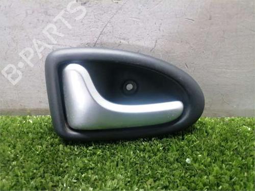 Used Front right interior door handle Front right interior door handle RENAULT CLIO II Hatchback Van (SB0/1/2_) 1.5 dCi (68 hp) 36681945 36681945