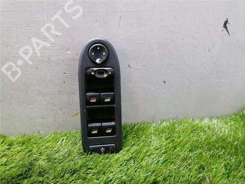 Used Left front window switch Left front window switch CITROËN C5 I (DC_) 2.0 HDi (107 hp) 36453072 36453072
