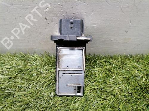 Used Mass air flow sensor NISSAN X-TRAIL II (T31) 2.0 dCi 4x4 (150 hp) 31900964