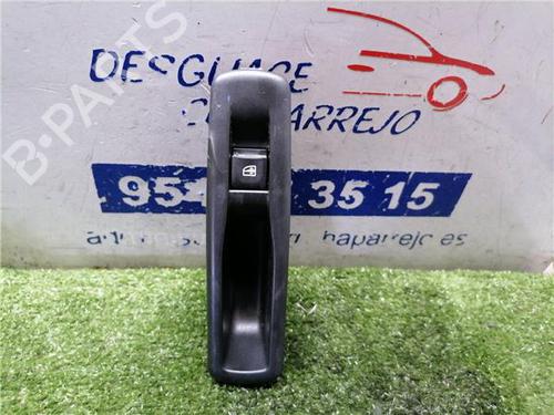 other-renault-megane-ii-bm01_-cm01_-2001-2002-2003-2004-2005-2006-2007-2008-2009-2010-2011-2012-31898459 main image