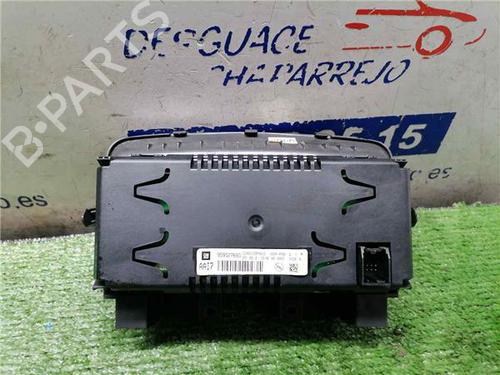 Radio CHEVROLET CRUZE (J300) 1.6 | BP31899183E6